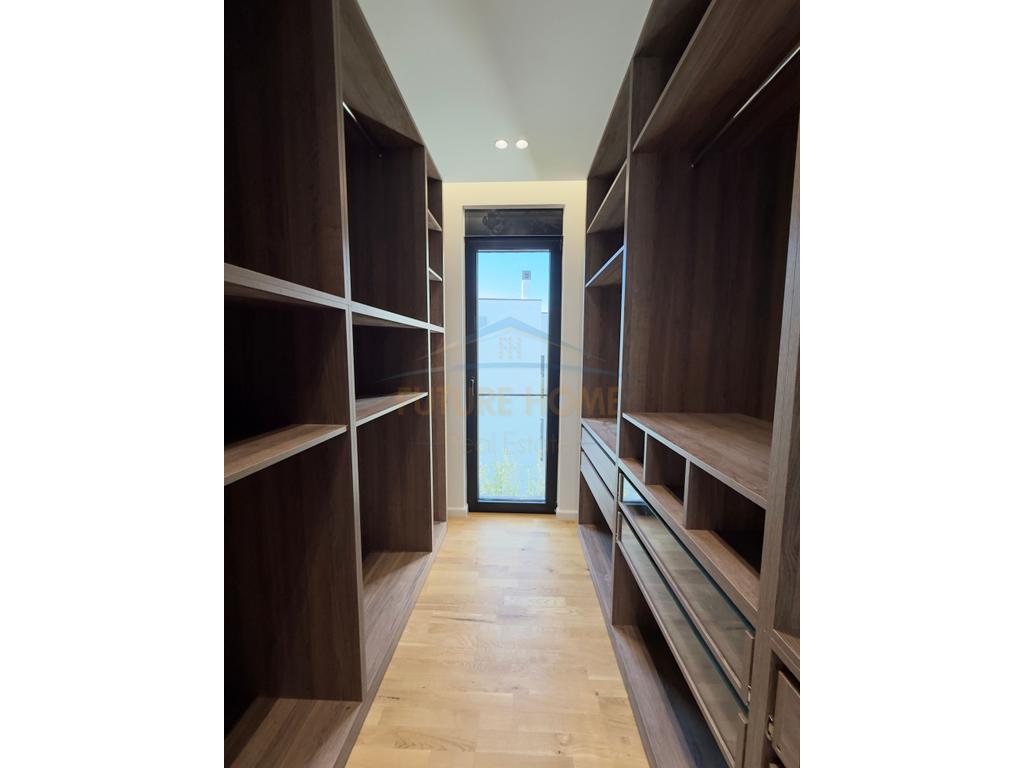 Rent, 2-storey Villa, TEG