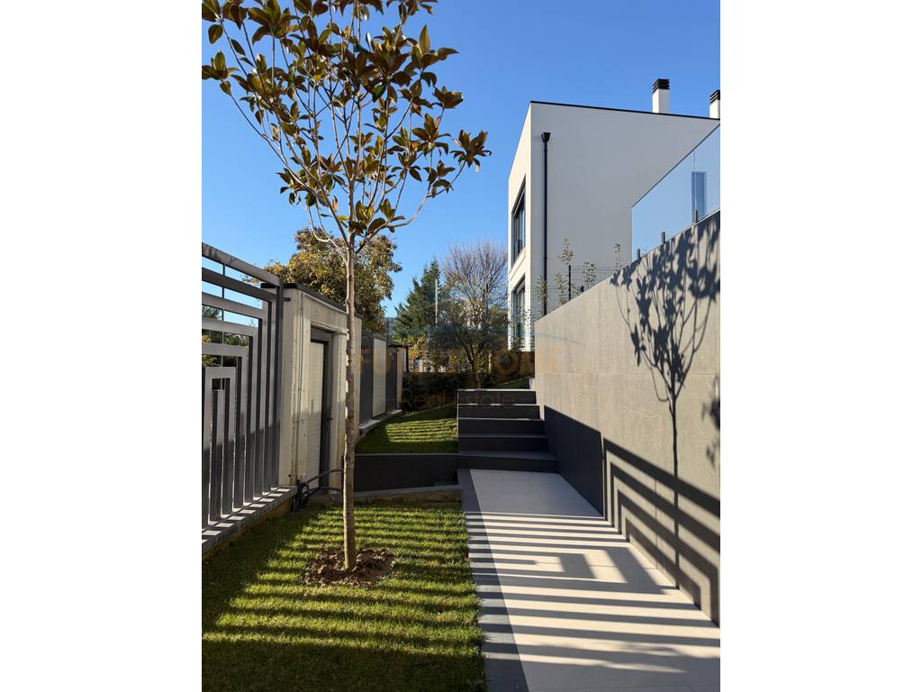 Rent, 2-storey Villa, TEG