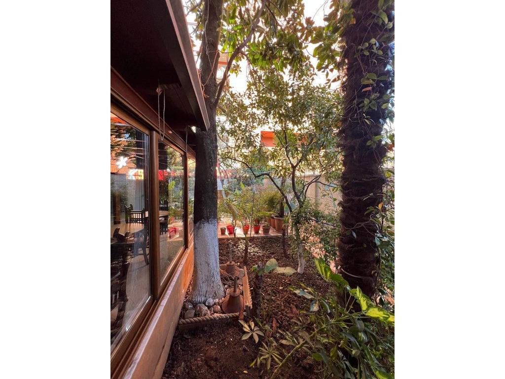 Rental, 3-story Villa, Glassed-in Balcony