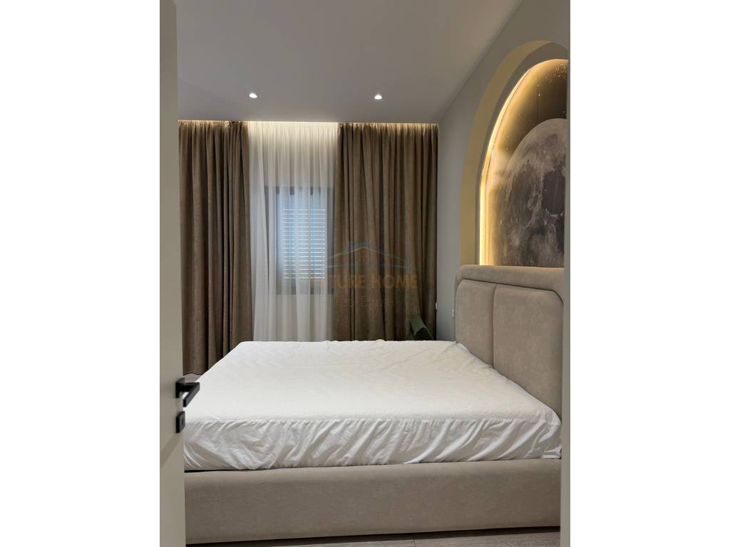 For sale. 4-story villa, Dry Lake, Tirana