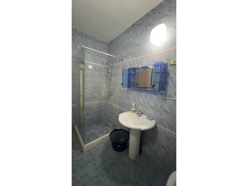 Rent, Villa, Kadri Kërciku Street, Tirana