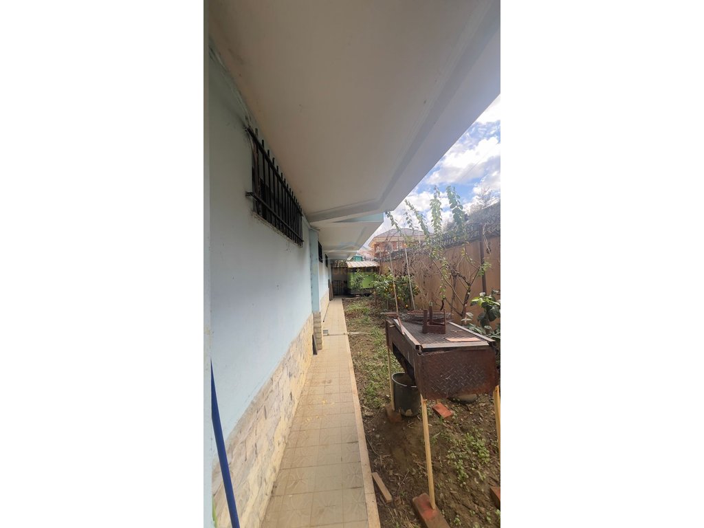 Rent, Villa, Kadri Kërciku Street, Tirana