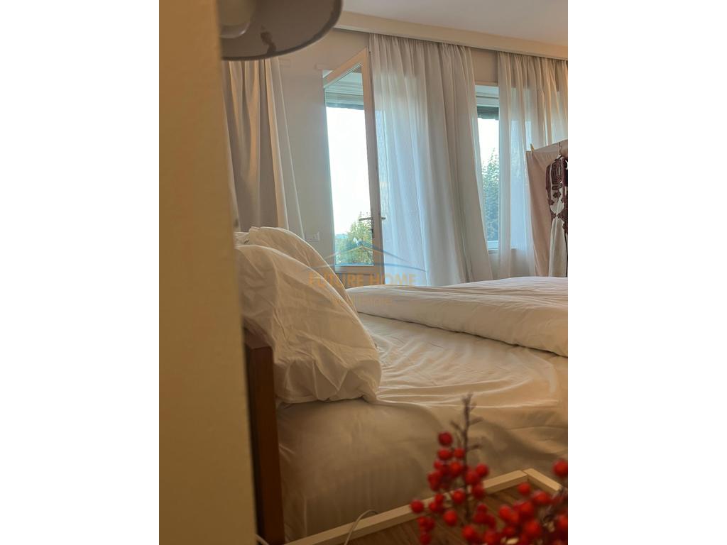 Rent, Villa, Tag