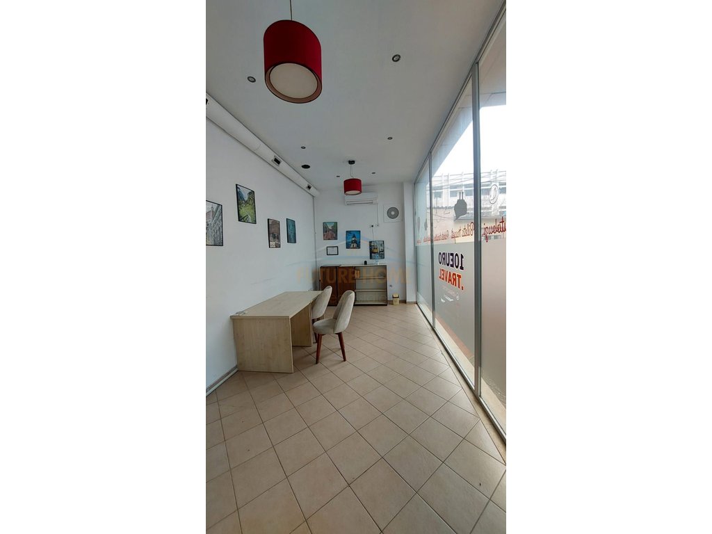 Qira, Ambient Business, Zogu I Boulevard, Tirana