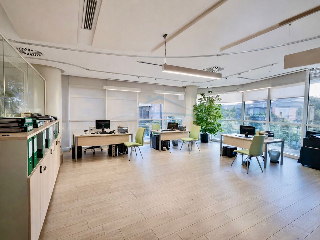 Qira, Ambient Biznesi, Coin Tirana, Stadiumi Air Albania