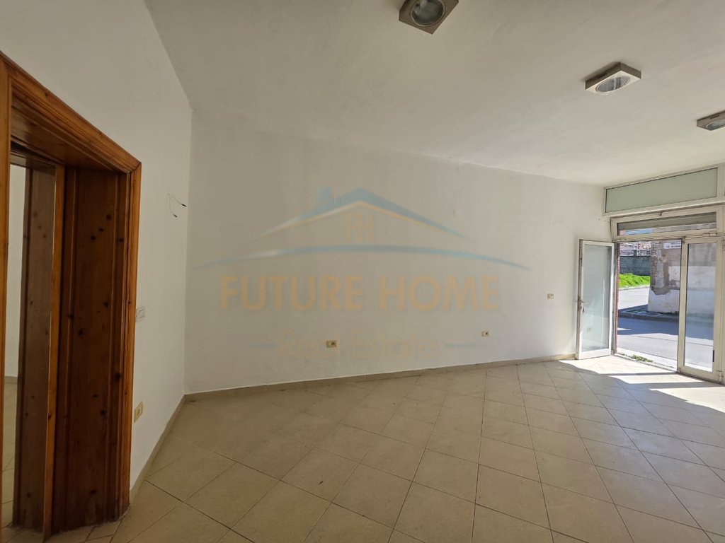 For rent, Business premises, Neighborhood 5, Korça