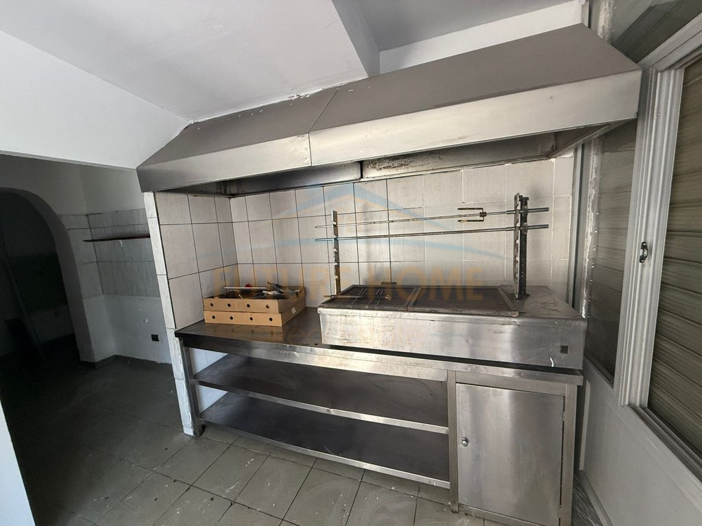 For rent, Business premises, Neighborhood 7, Korça.