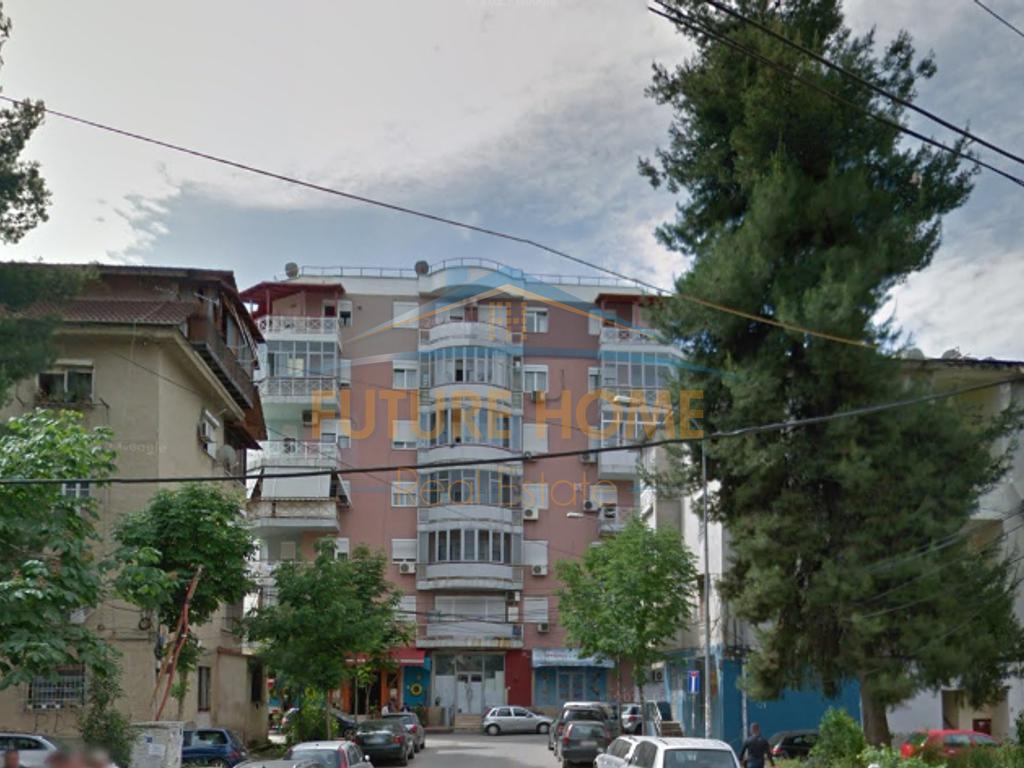 Qira, Ambient per zyra, Garda