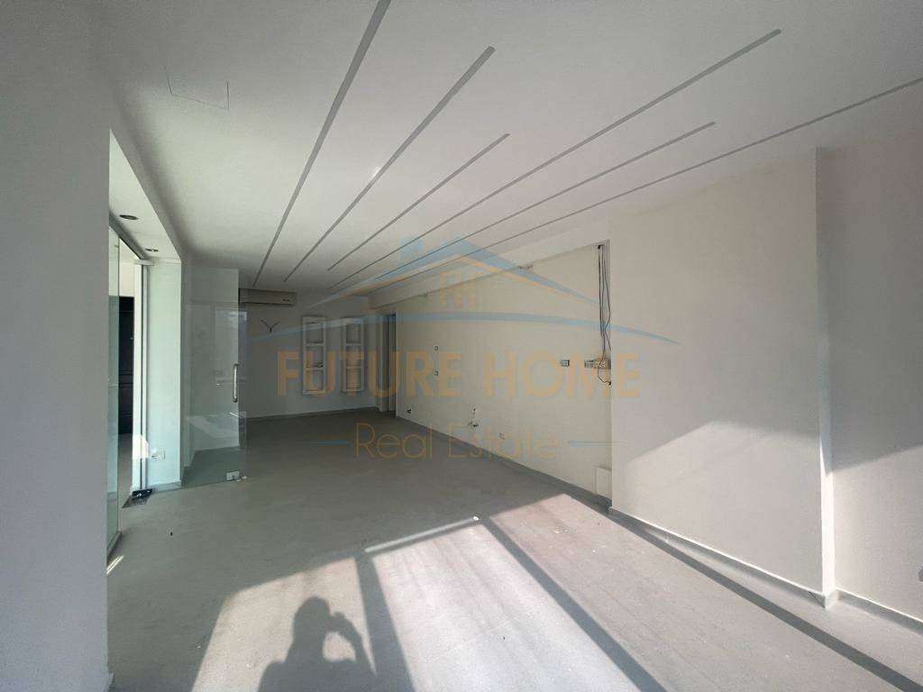 Qira, Office space, Sami Frasheri Street