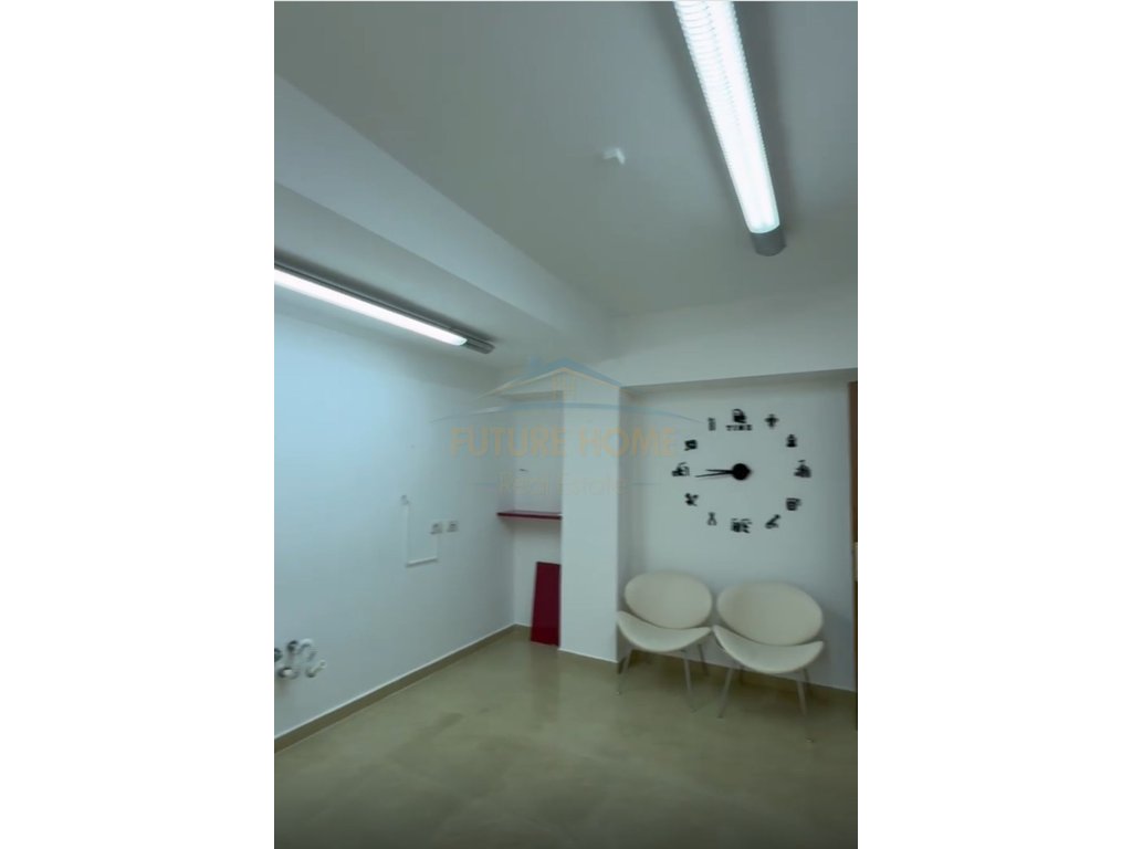 RENT, BUSINESS PREMISES, TRAIN STATION, DURRES.