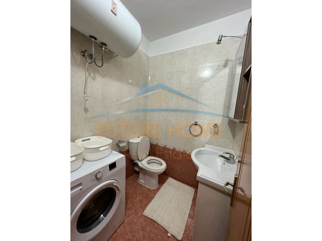 Qira, Apartment 1+1+2, Barricades Street