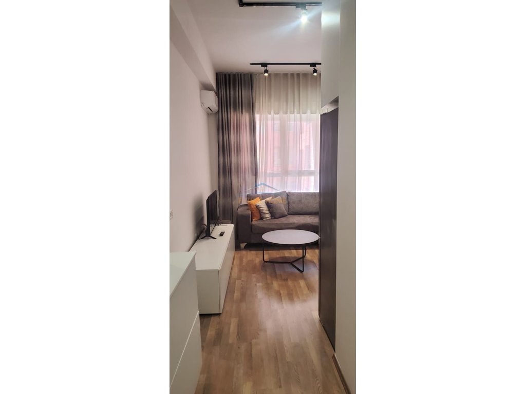 Qira, Apartment 1+1, Kompleksi Mangalem, Tirana.