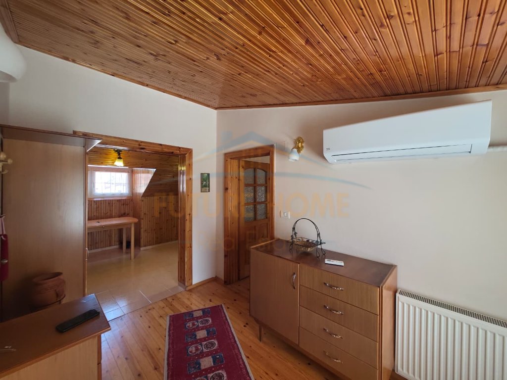 Qira, Apartment 1+1, Neighborhood 5, Korçë.
