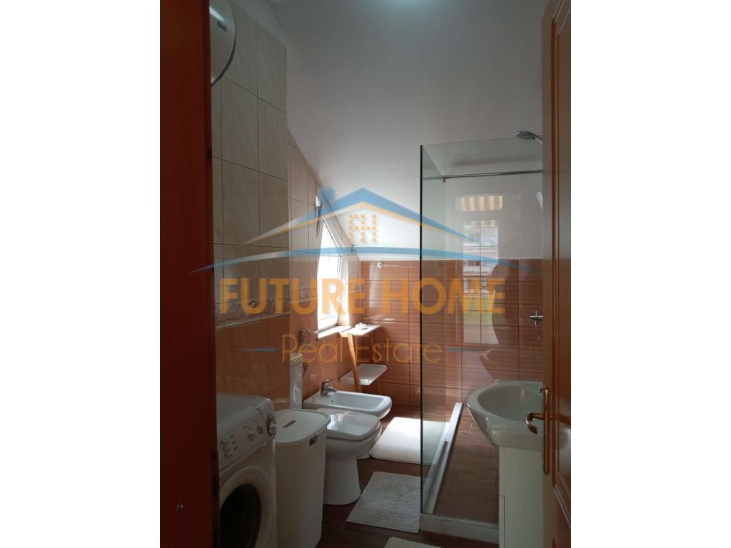 Qira, Apartment 1+1, Barricades Street
