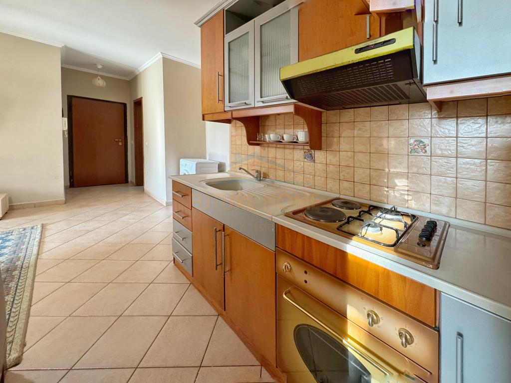 Qira, Apartment 1+1, Wilson Square