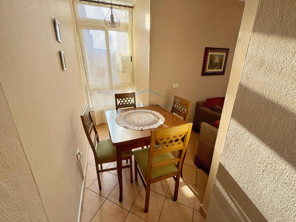 Qira, Apartment 1+1, Wilson Square