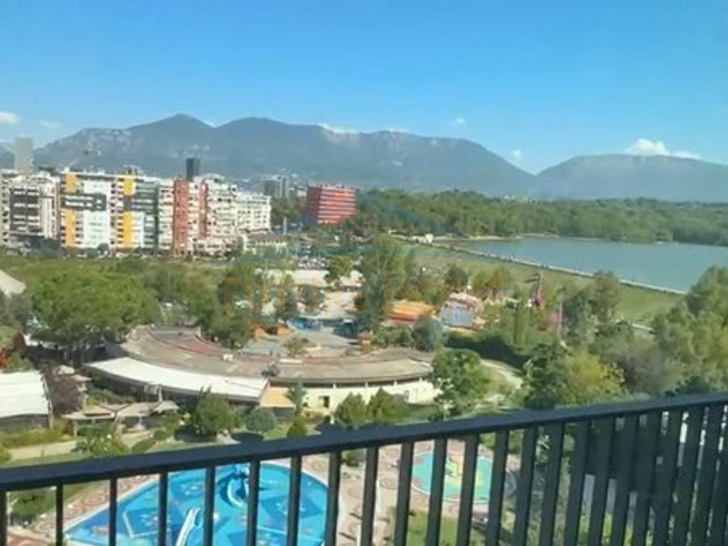 Qira, Apartament 2+1+2+Post Parkimi, Lake View Residence, Tiranë