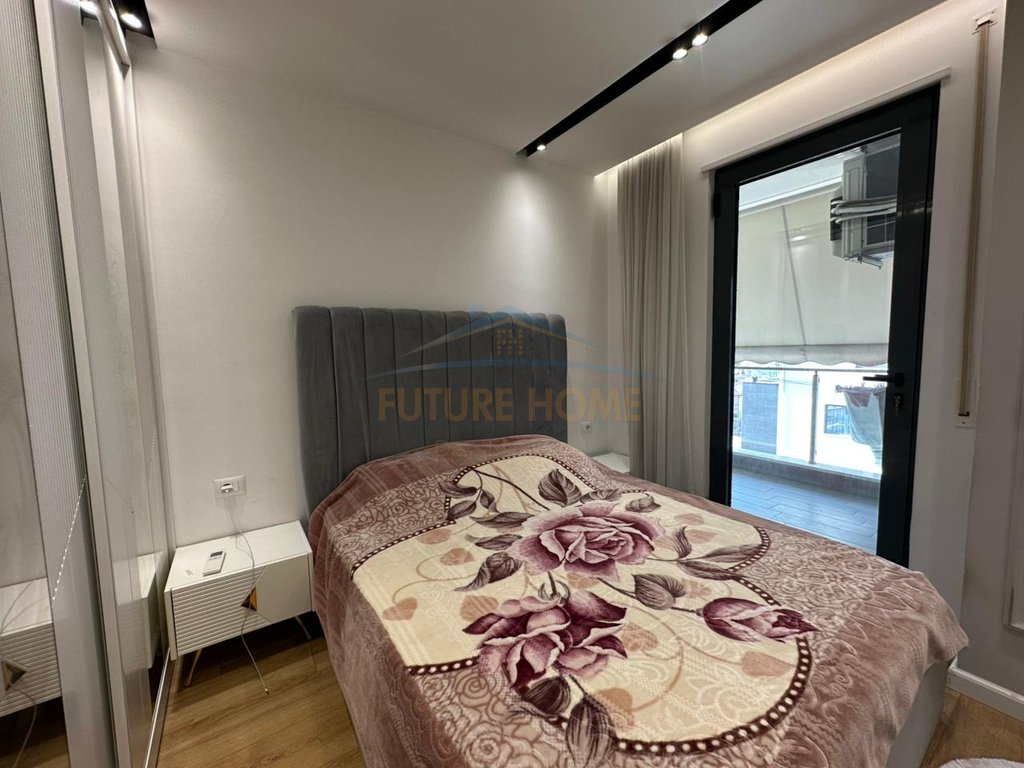 Rent, Apartment 2+1+2, Tirana Garden Building