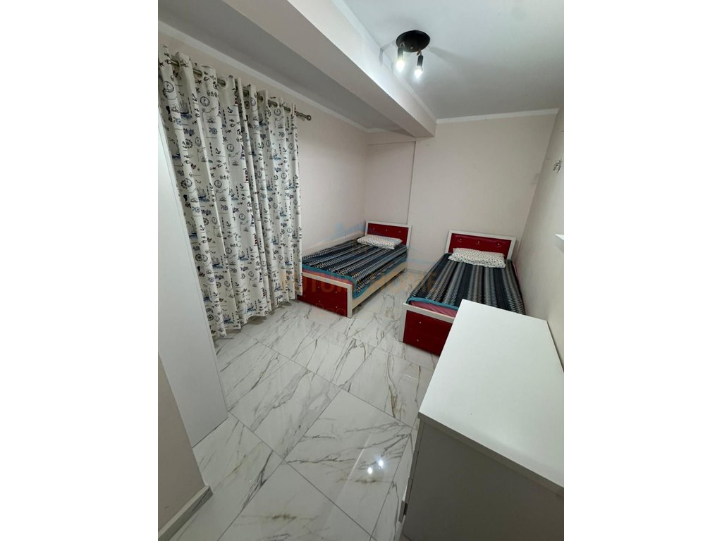 Qira, Apartament 2+1+2, Rruga Fortuzi, Tiranë