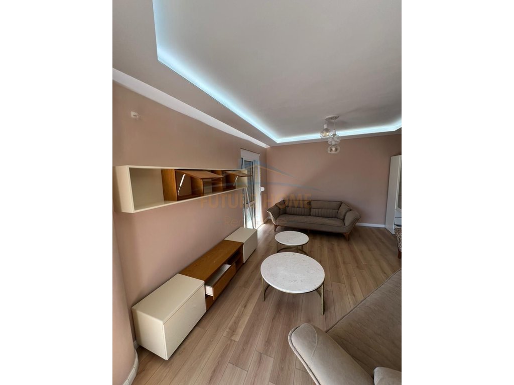 Qira, Apartment 2+1+2, Hospital, Durres