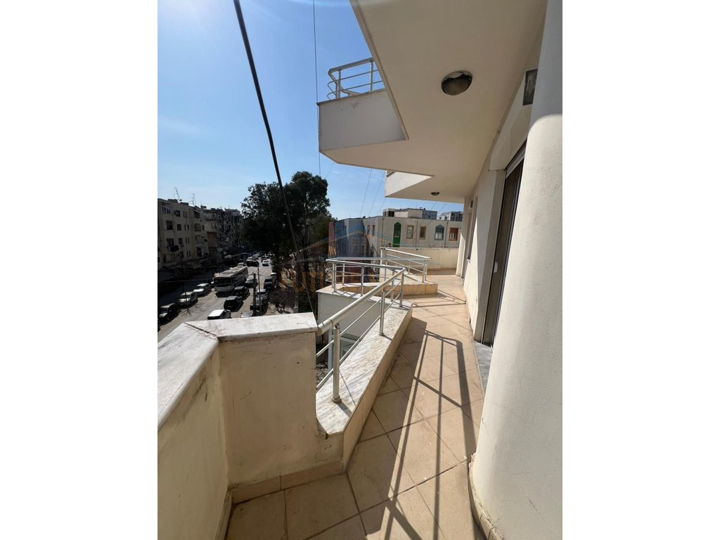 Qira, Apartment 2+1+2, Hospital, Durres