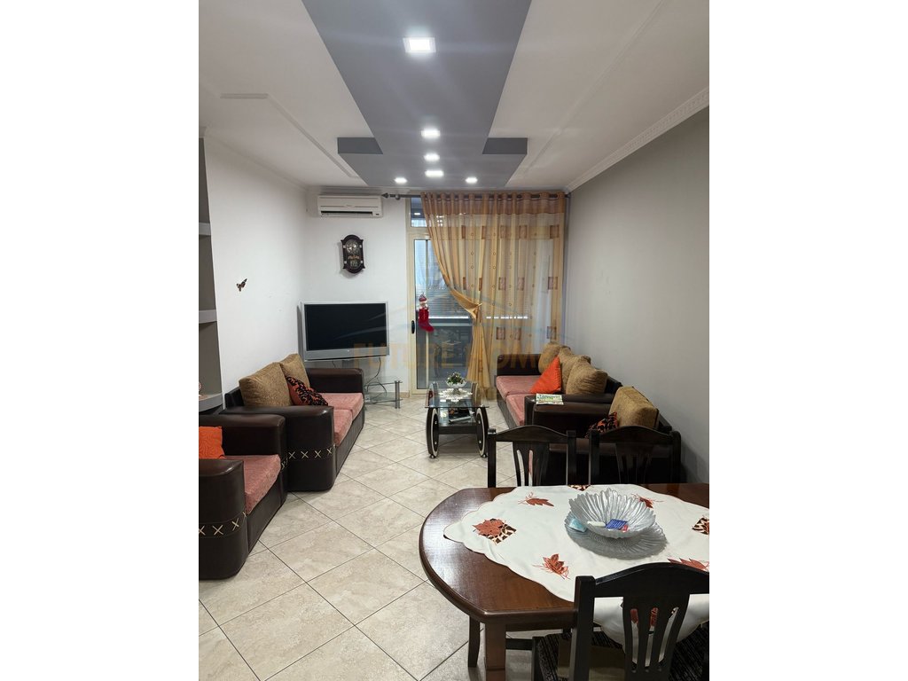 Qira, Apartment 2+1, Court, Durres