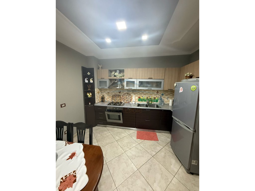 Qira, Apartment 2+1, Court, Durres