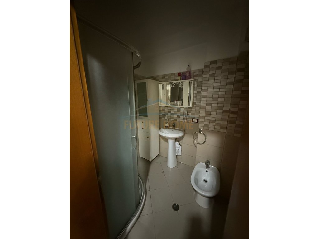 Qira, Apartment 2+1, Court, Durres