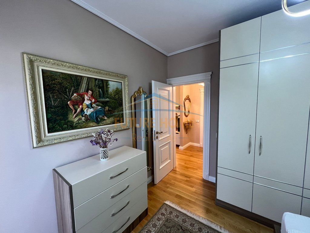 Qira, Apartament 2+1, Myslym Shyri.