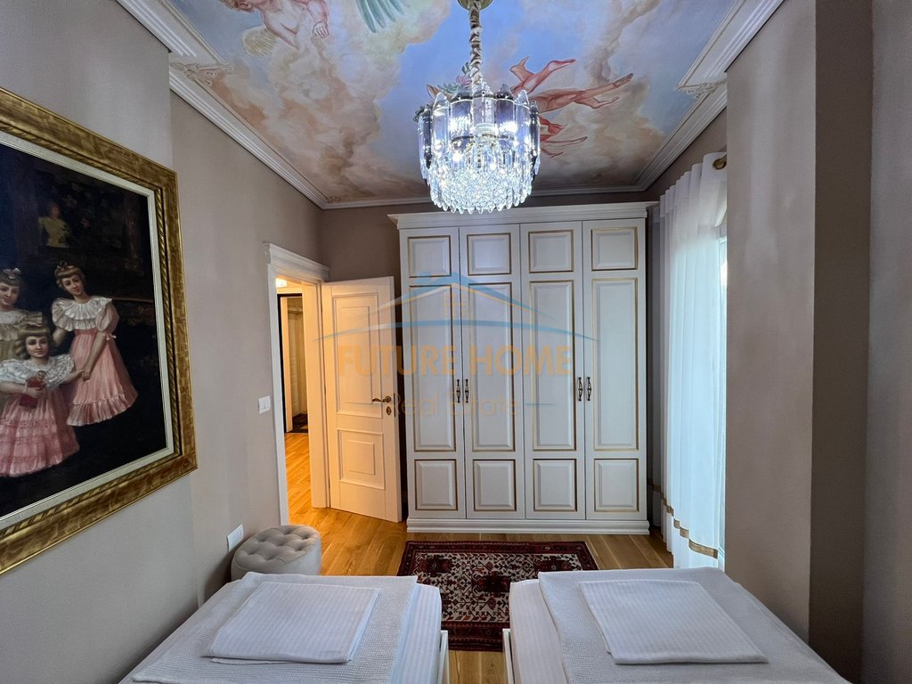 Qira, Apartament 2+1, Myslym Shyri.