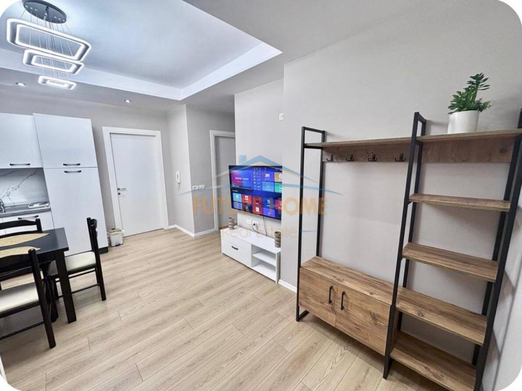 Qira, Apartment 2+1, Medrese, Tirana.