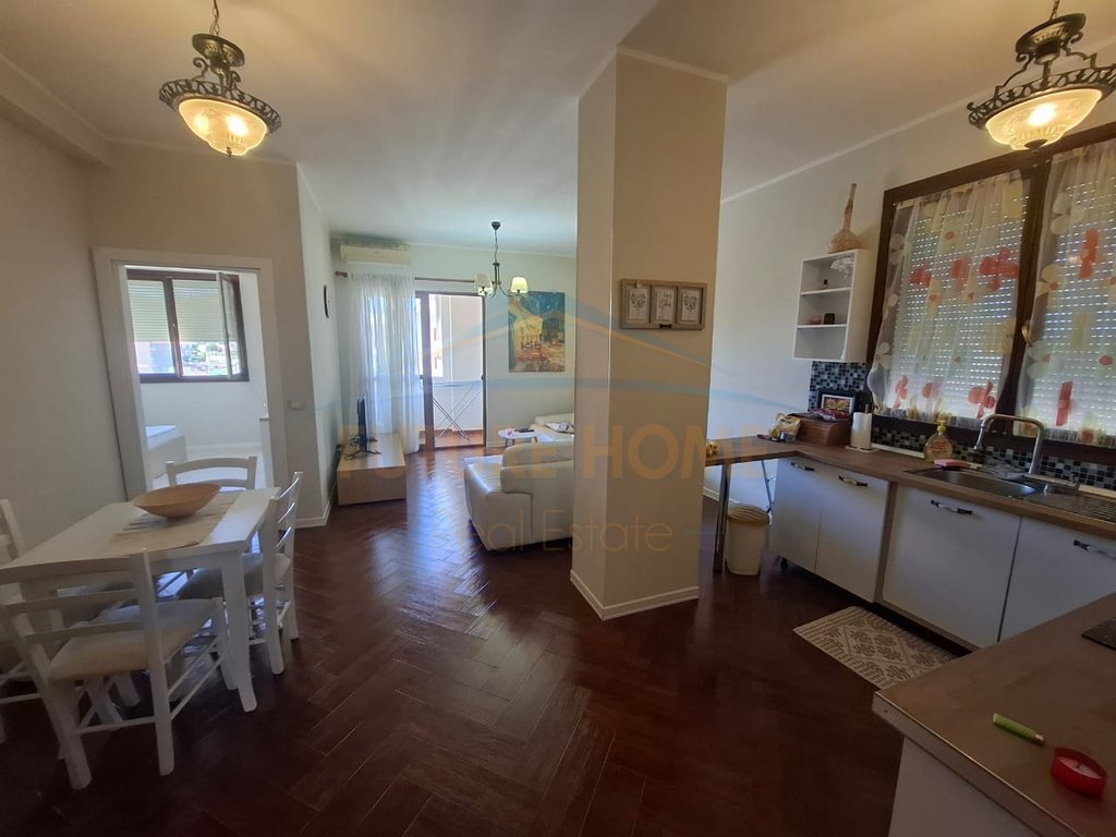Qira, Apartment 2+1, Center, Durrës