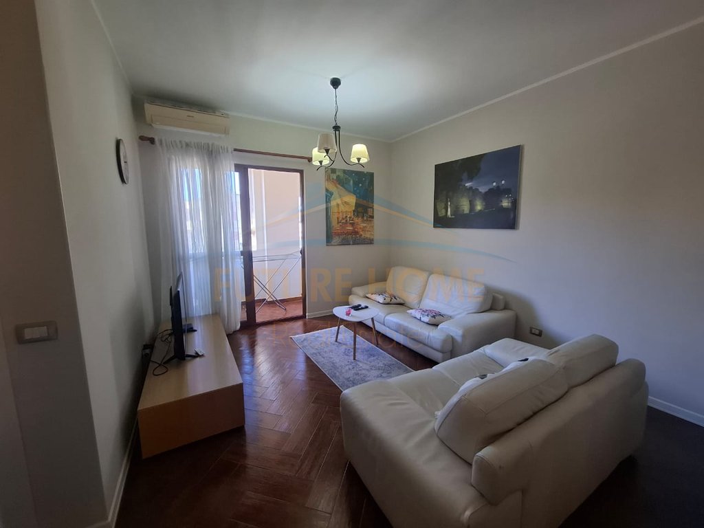 Qira, Apartment 2+1, Center, Durrës