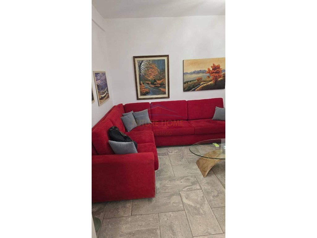 Qira, Apartment 2+1, Dibrës Street, Tirana.