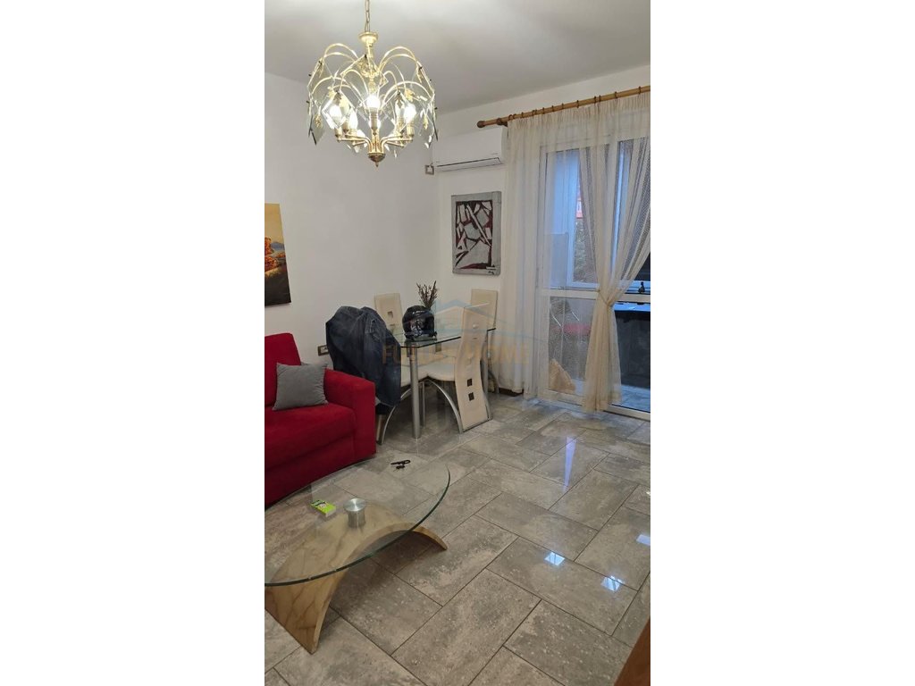 Qira, Apartment 2+1, Dibrës Street, Tirana.