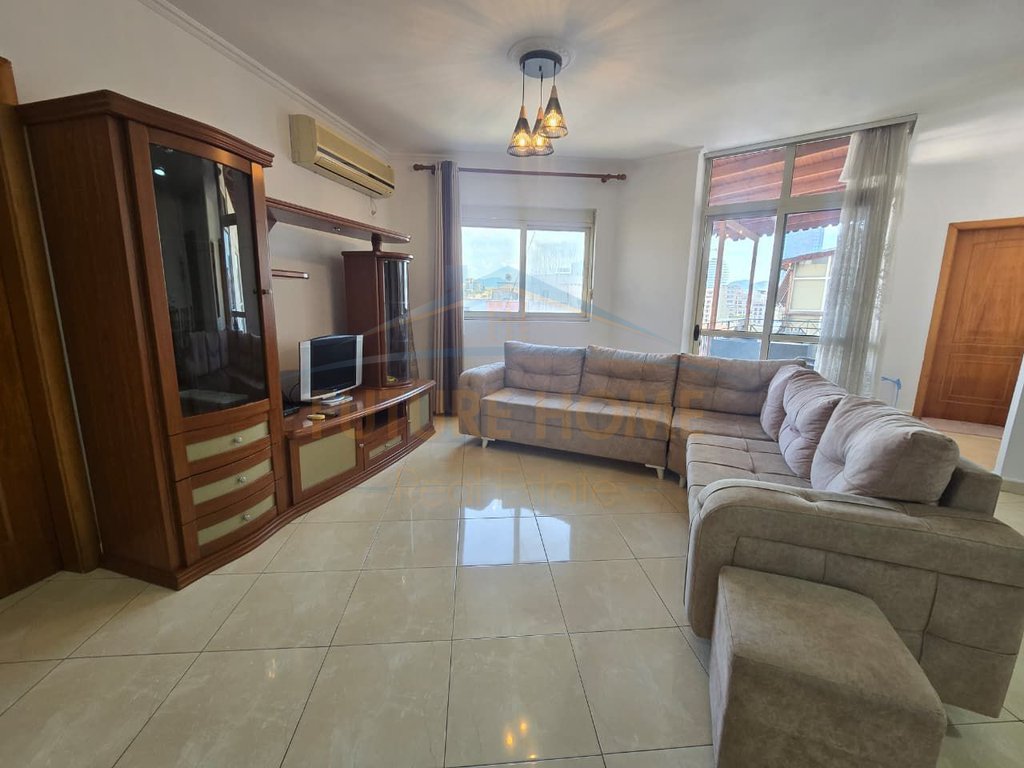 Qira, Apartment 2+1, Barrikadave Street
