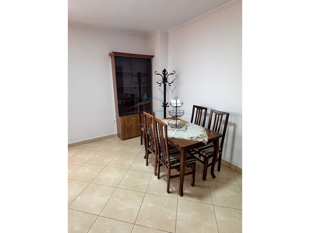 Qira, Apartment 2+1, Barrikadave Street