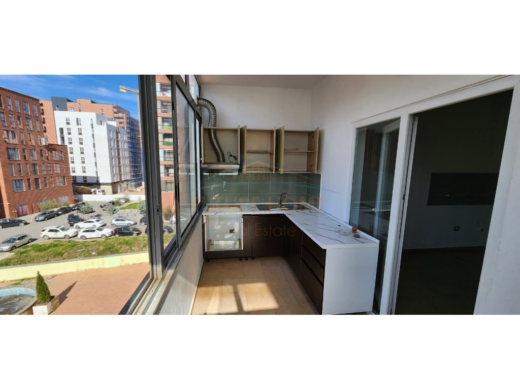 Qira, Apartment 2+1, Jordan Misja Street