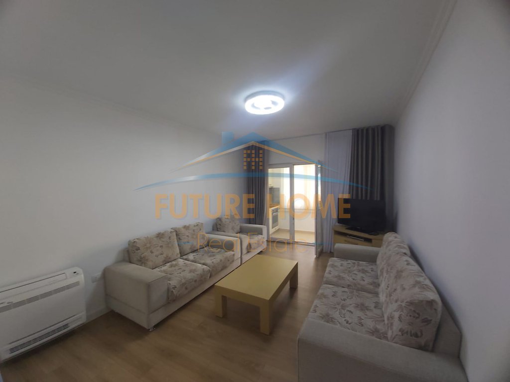 Qira, Apartment 2+1, Dinamo Stadium