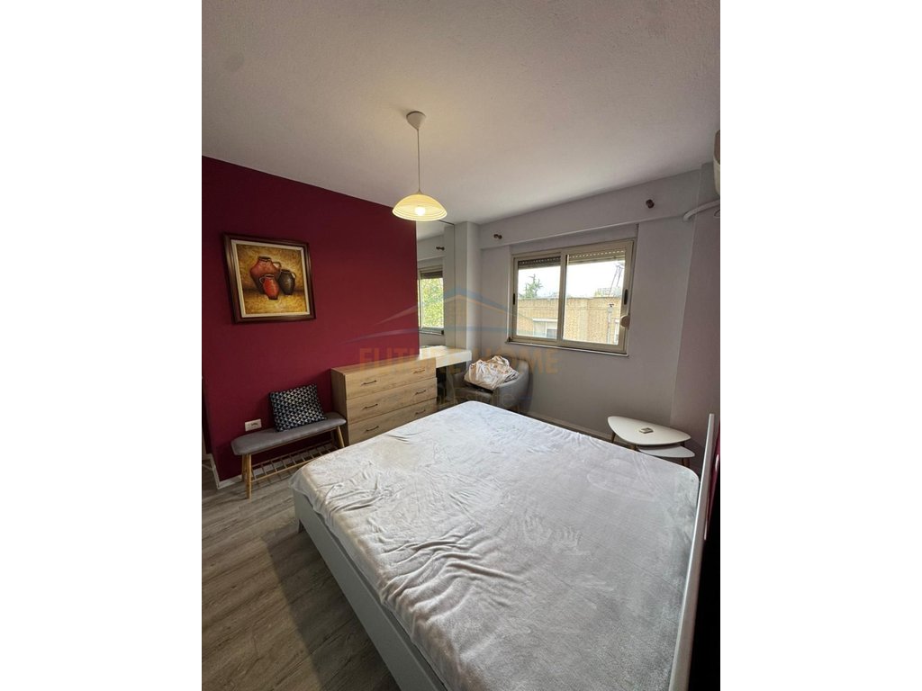 For sale, Apartment 3+1+2, Train Station, Tirana