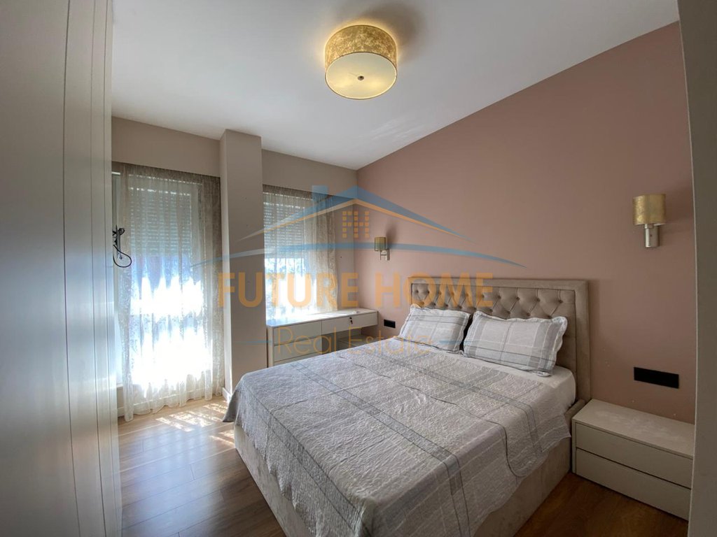Qira, Duplex, 5 May