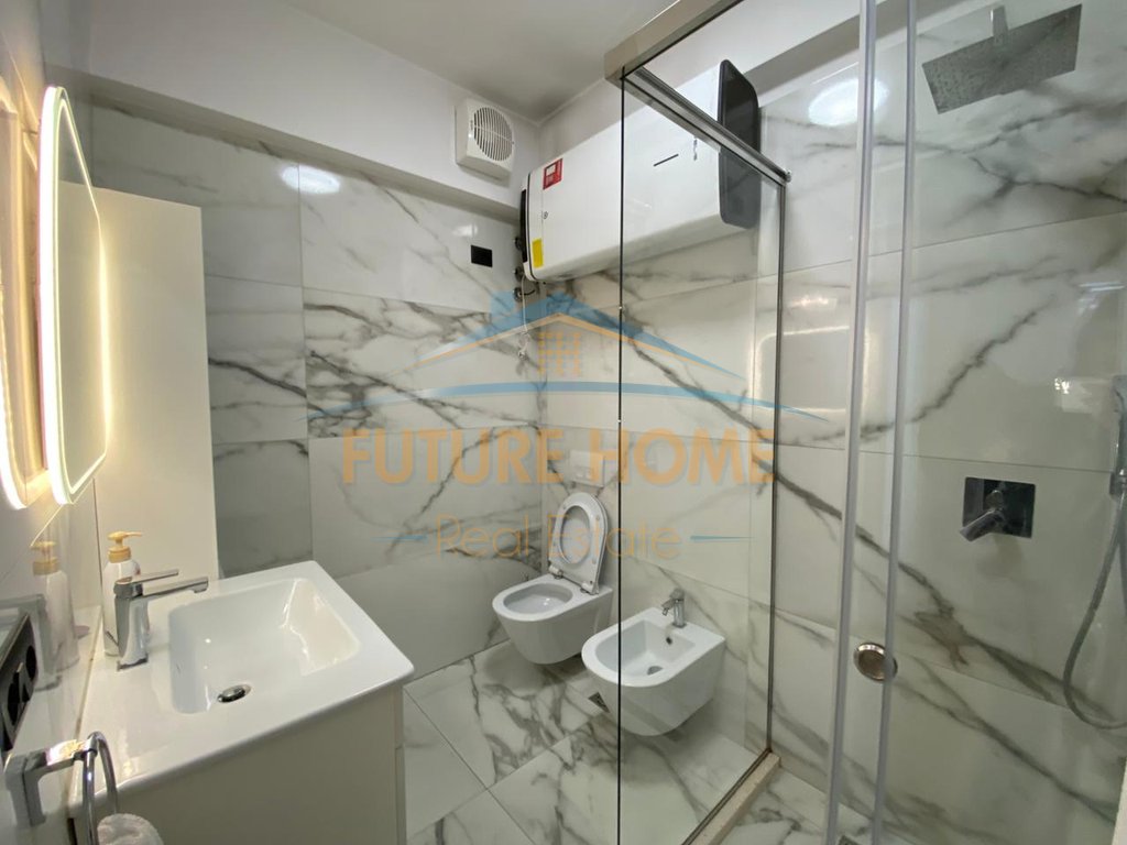Qira, Duplex, 5 May