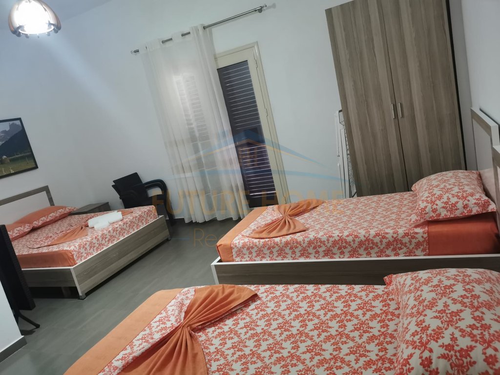 Qira, Hotel, Games, Kavaje