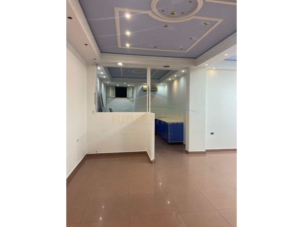 For Rent, Business Unit, At the Market, Vlore