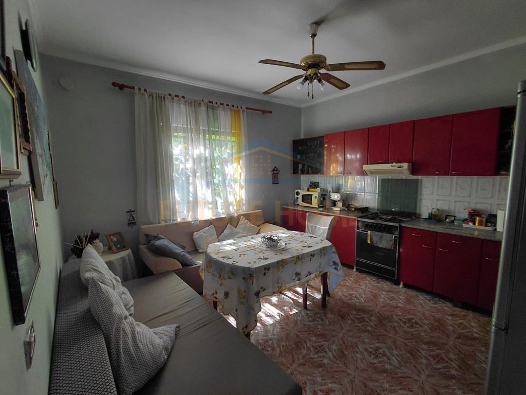Qira, Private 2-Storey House, Kavajë