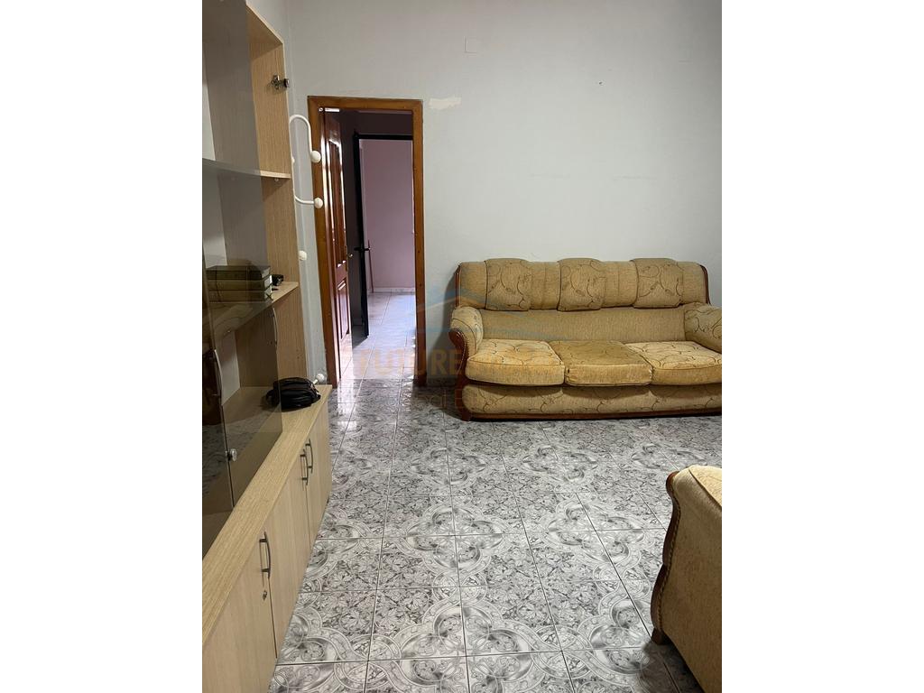 Qira, 3-story private house, Fresk, Tirana.