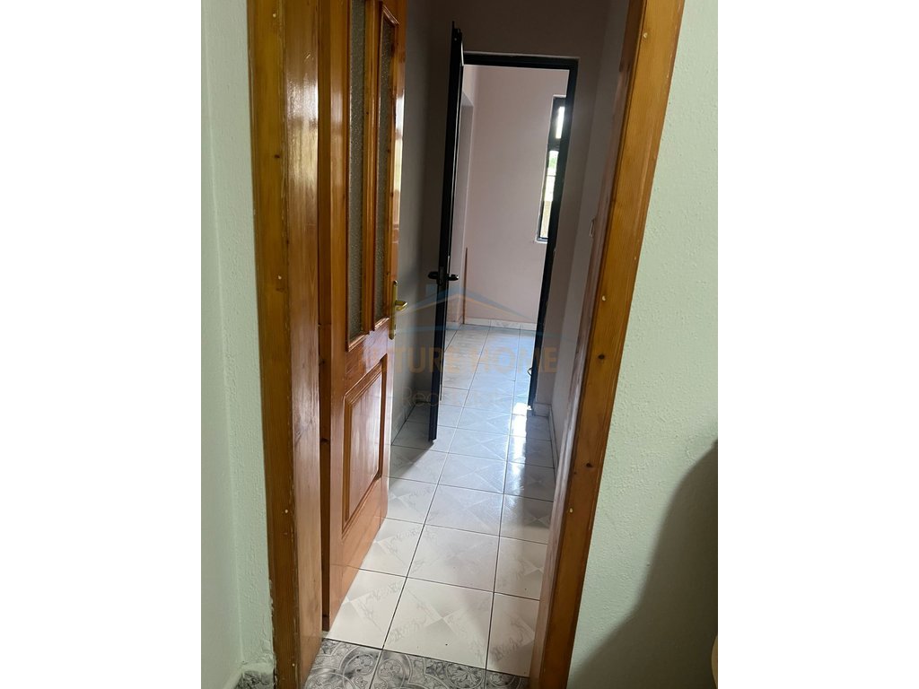 Qira, 3-story private house, Fresk, Tirana.