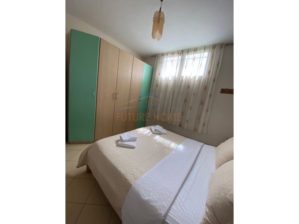 Qira, Shtëpi Private+Dyqan, Bulevardi Zogu 1, Tiranë