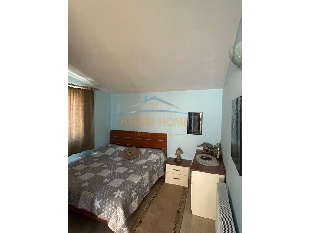 Rent, Villa, Petrele