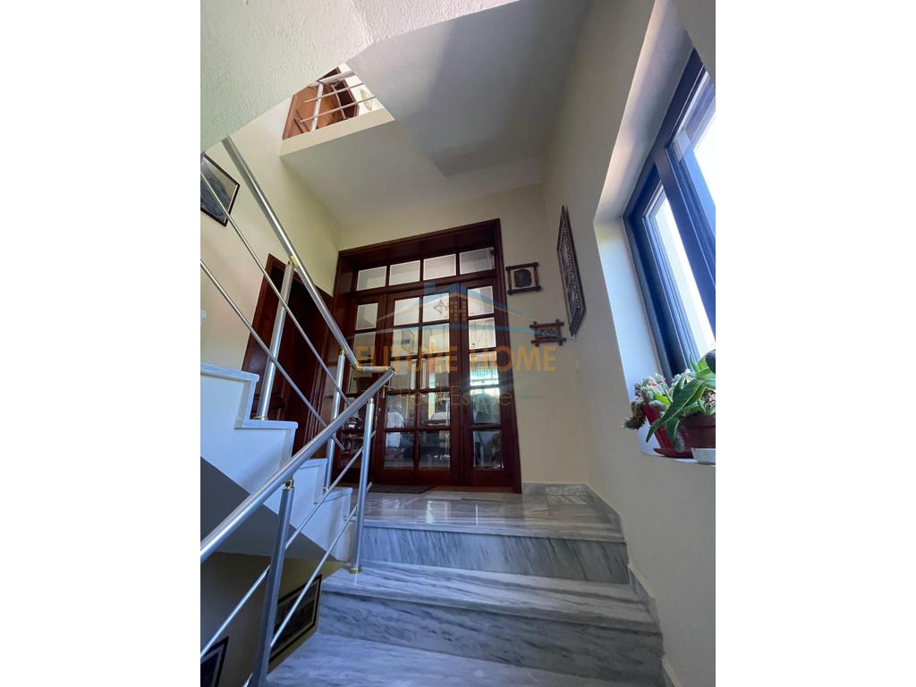 Rent, Villa, Petrele